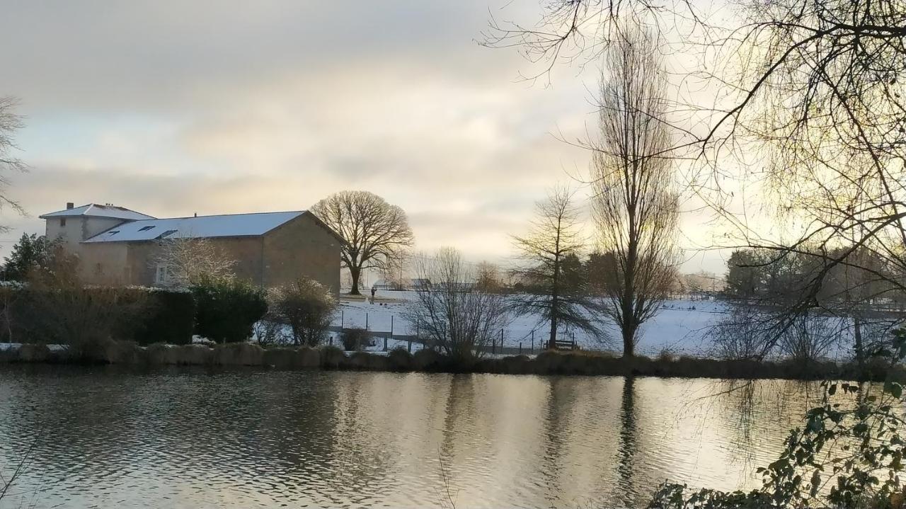 La Maison Du Lac Flavignac Exterior foto